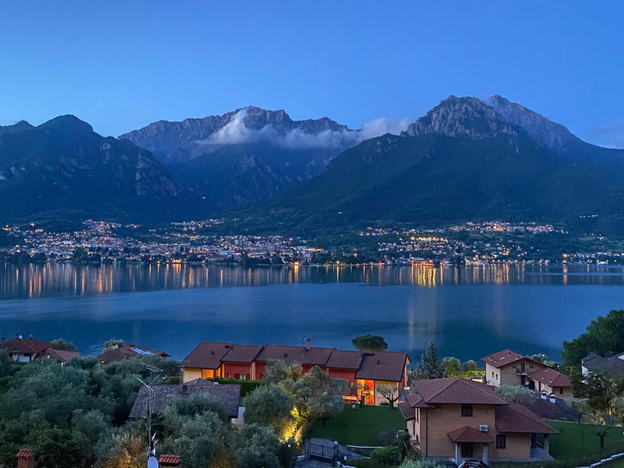 Le Terrazze Sul Lago Di Como Apartment Oliveto Lario Bagian luar foto